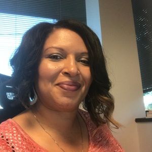 Meet your Posher, Pam
